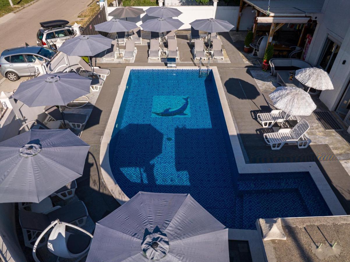Delfin Apartments Сутоморе Экстерьер фото